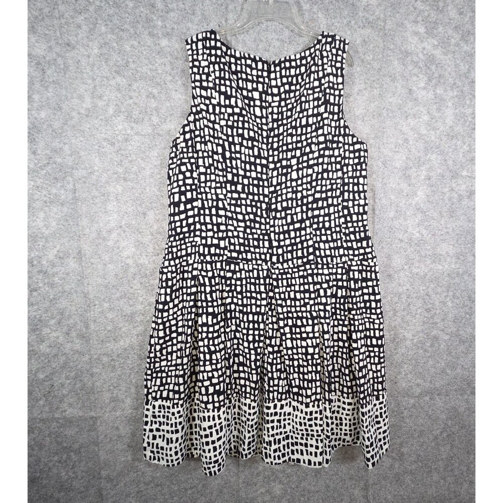 Lauren Ralph Lauren Sleeveless Fit & Flare Dress Size 16 Black White Preppy - Picture 6 of 9